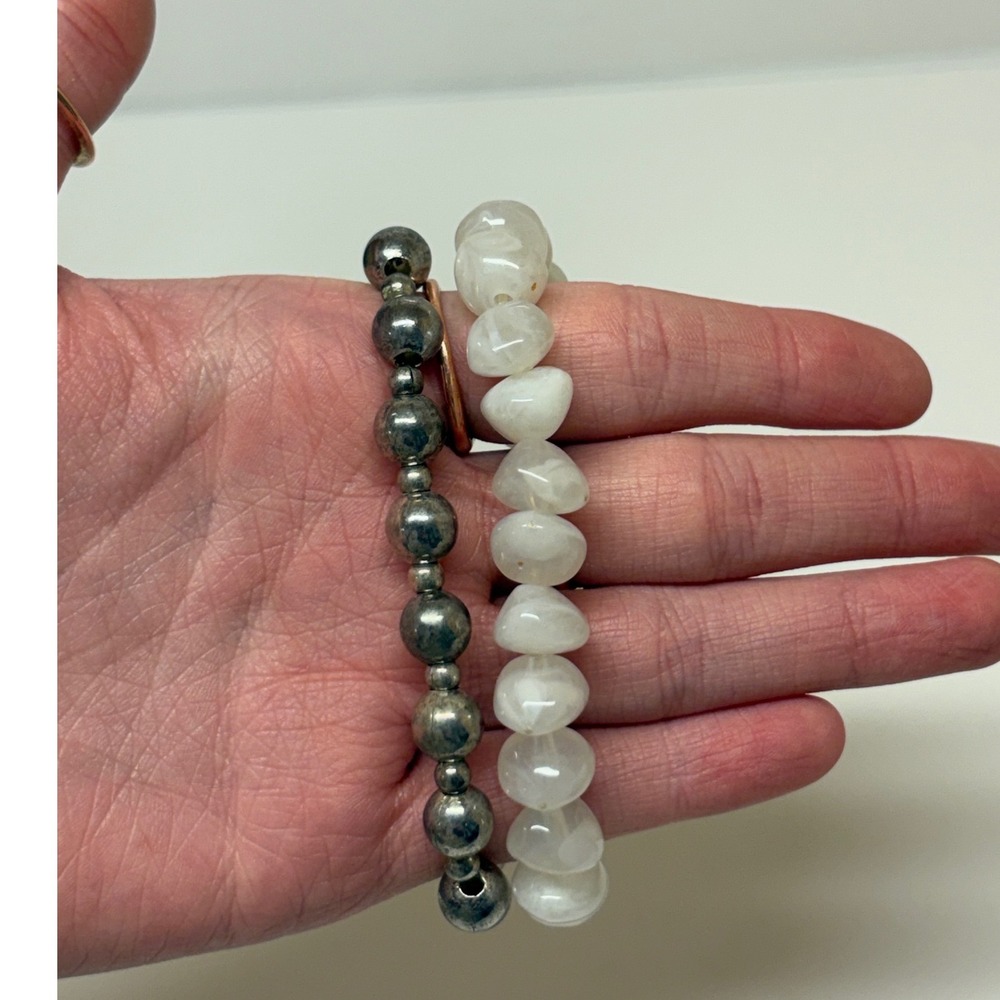 Silver Tone Metal Ball Bead & White Stone Heart Stretch Bracelet Set